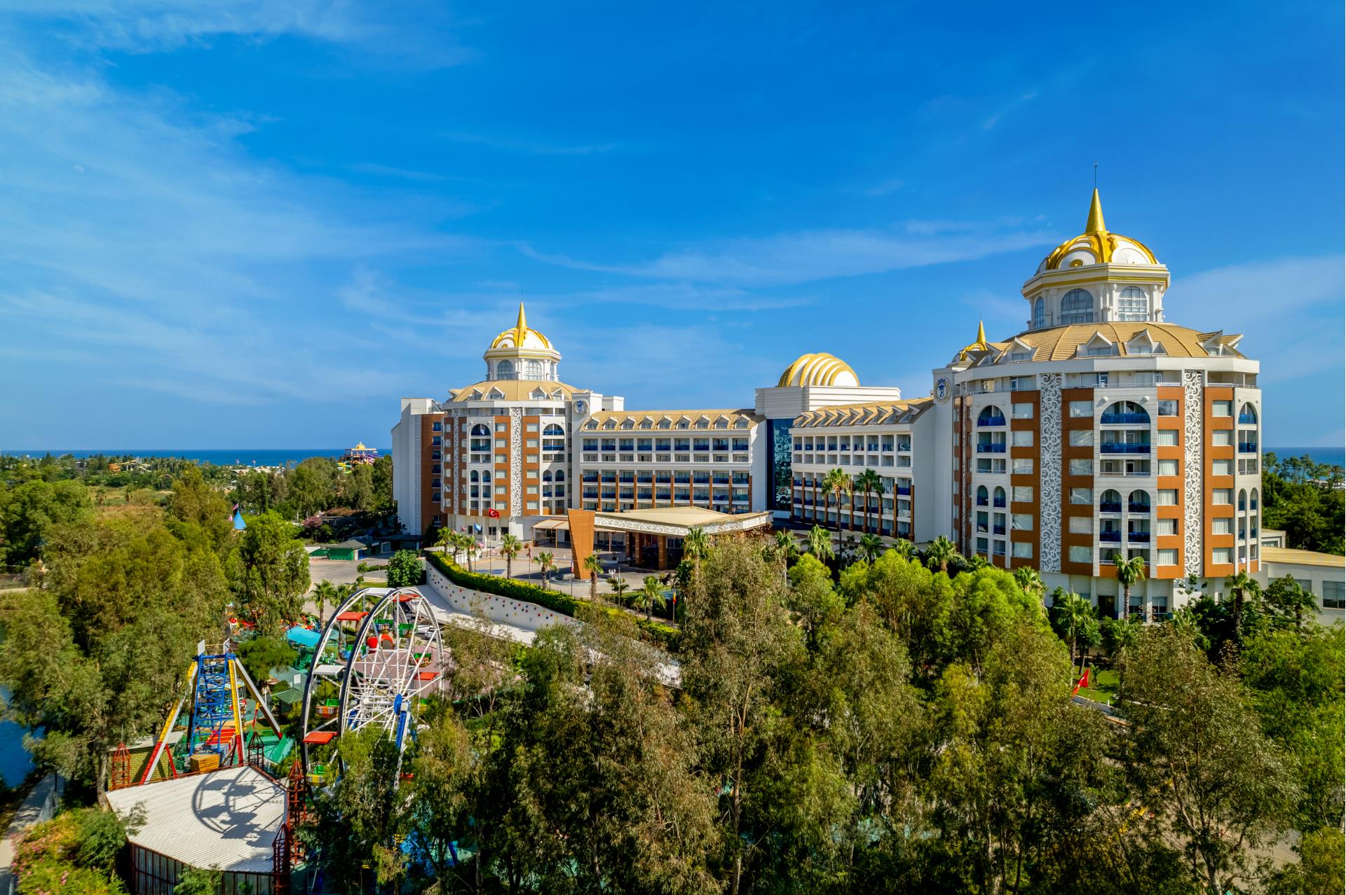 نمای بیرونی Delphin BE Grand Resort