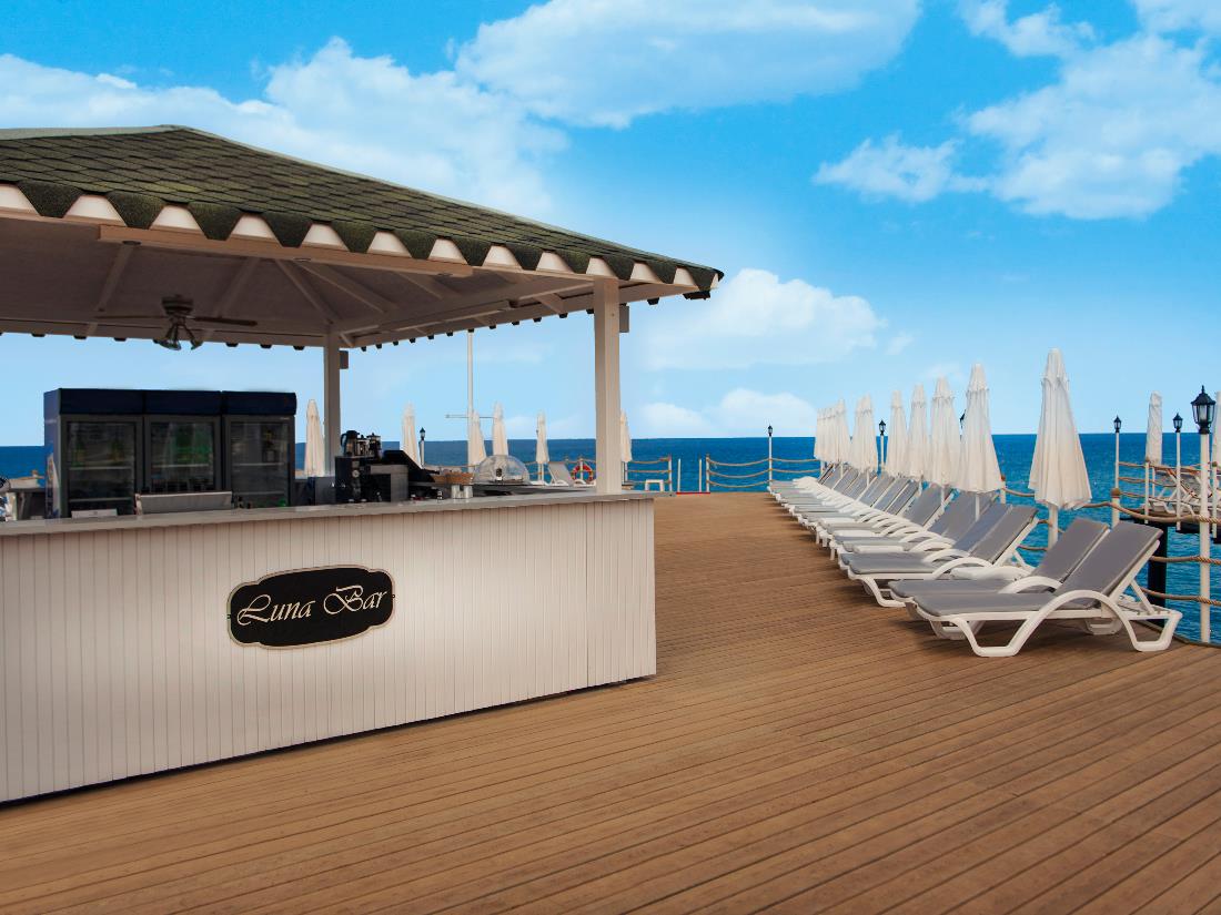 Pier Bar - Bars - Food & Beverage - Botanik Hotel & Resort