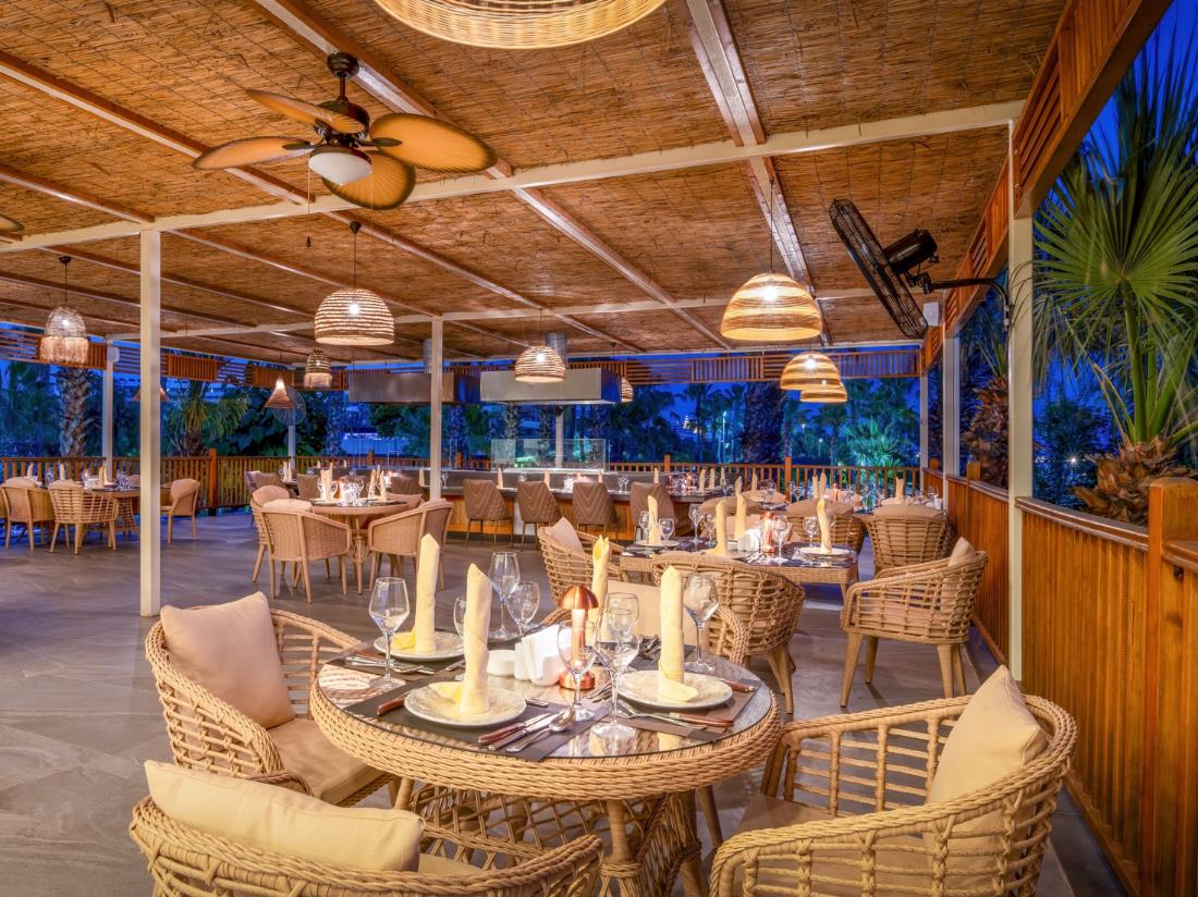 Khan’s Grill Steak House - Restoranlar - Yiyecek & İçecek - Delphin Palace