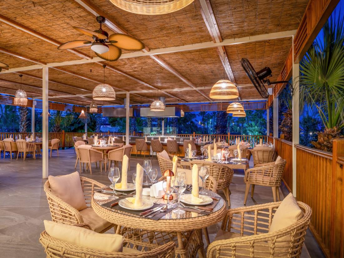 Khan’s Grill Steak House - Рестораны - Еда и напитки - Delphin Palace